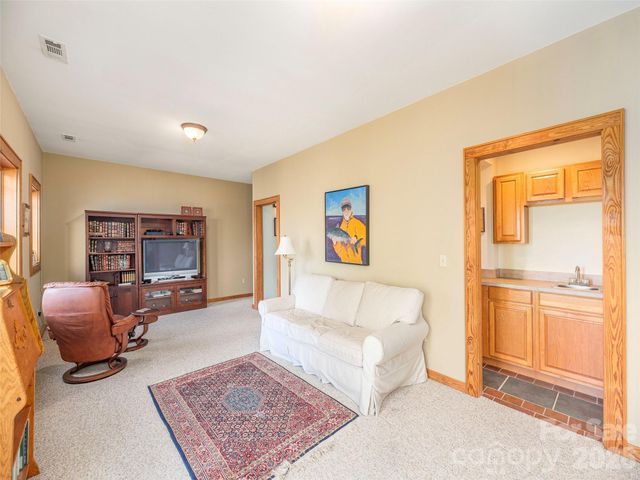 68 Crestwood Road, Asheville, NC 28804