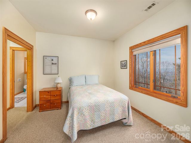 68 Crestwood Road, Asheville, NC 28804