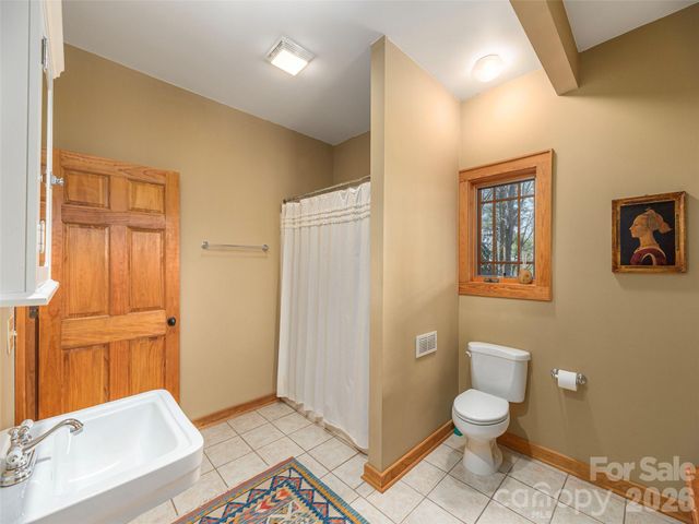 68 Crestwood Road, Asheville, NC 28804