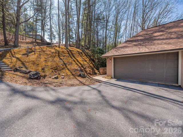 68 Crestwood Road, Asheville, NC 28804