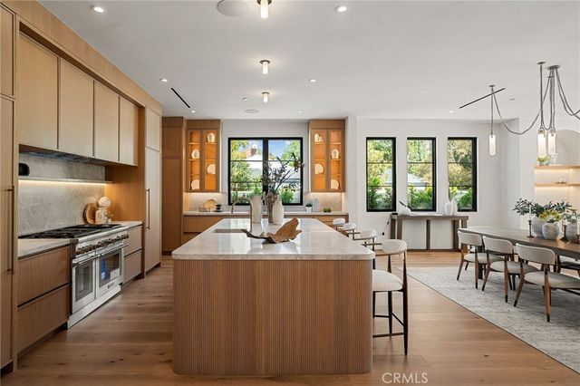 4558 Allott Avenue, Sherman Oaks, CA 91423