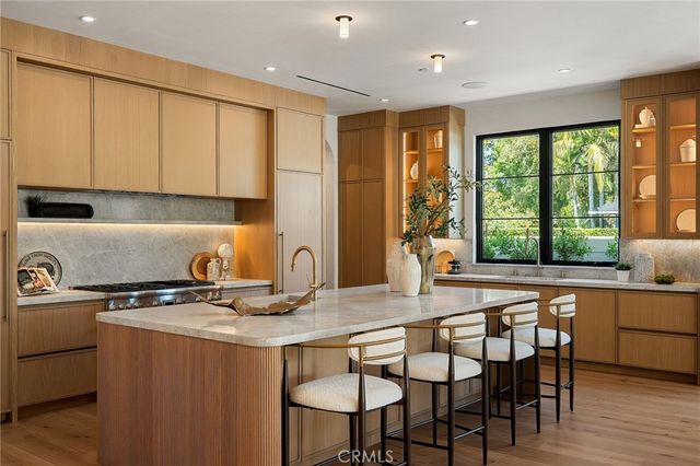 4558 Allott Avenue, Sherman Oaks, CA 91423