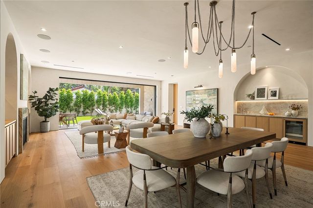 4558 Allott Avenue, Sherman Oaks, CA 91423