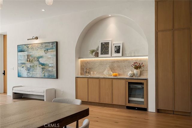 4558 Allott Avenue, Sherman Oaks, CA 91423