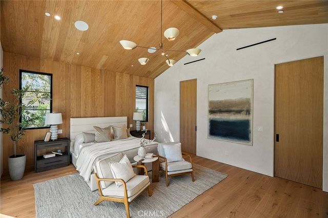 4558 Allott Avenue, Sherman Oaks, CA 91423
