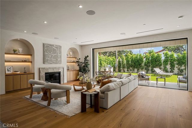 4558 Allott Avenue, Sherman Oaks, CA 91423