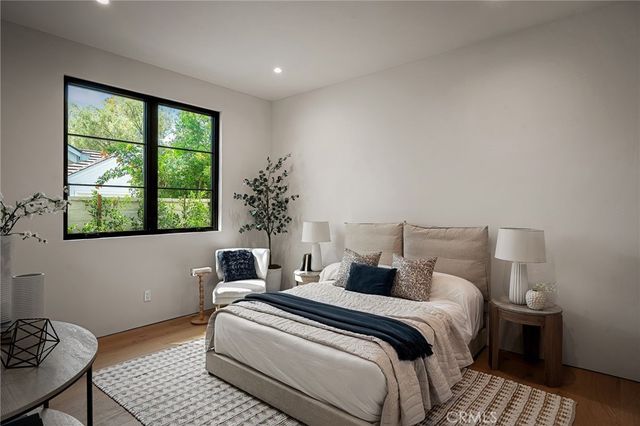 4558 Allott Avenue, Sherman Oaks, CA 91423