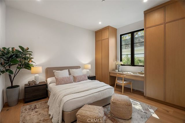 4558 Allott Avenue, Sherman Oaks, CA 91423