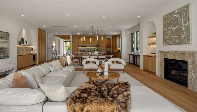 4558 Allott Avenue, Sherman Oaks, CA 91423