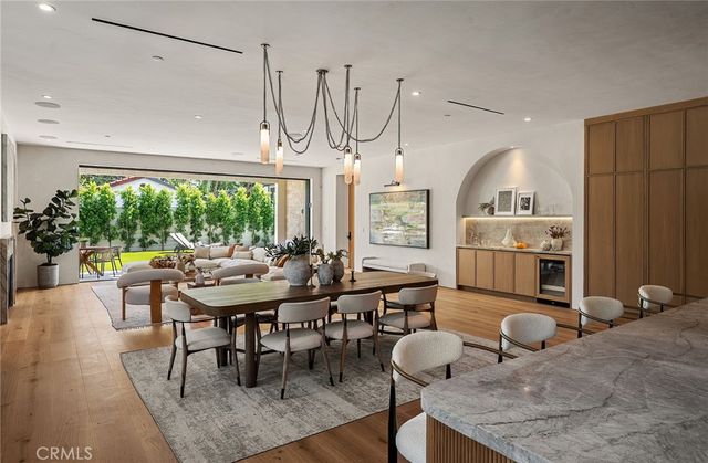 4558 Allott Avenue, Sherman Oaks, CA 91423