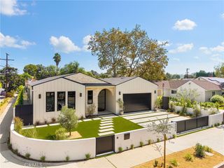 4558 Allott Avenue, Sherman Oaks, CA 91423