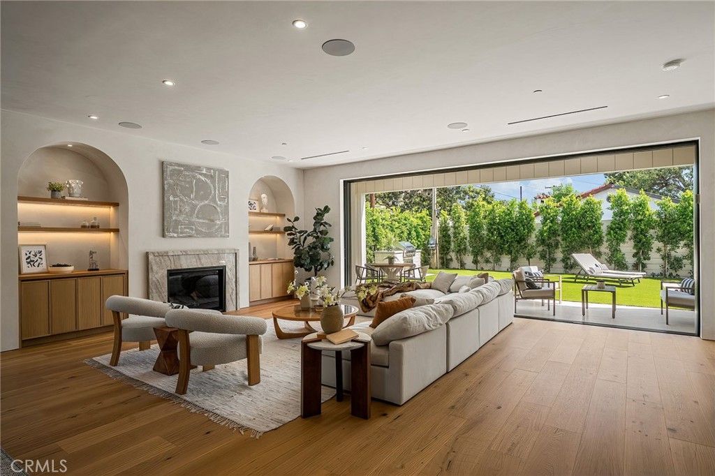 4558 Allott Avenue, Sherman Oaks, CA 91423 — photo 4