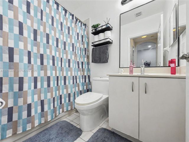 1033 NE 42nd Pl, Homestead, FL 33033