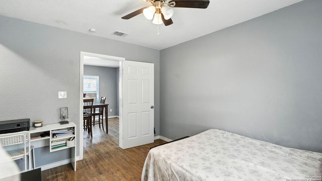 1617 NW 22nd, San Antonio, TX 78201