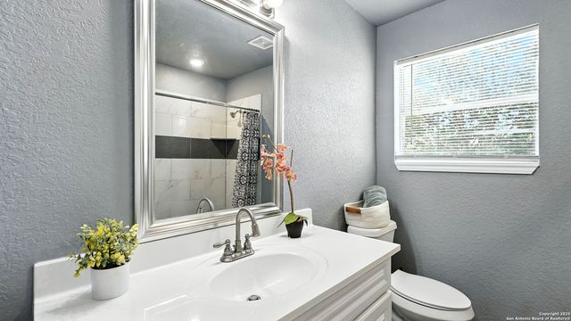1617 NW 22nd, San Antonio, TX 78201