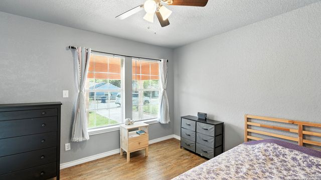 1617 NW 22nd, San Antonio, TX 78201
