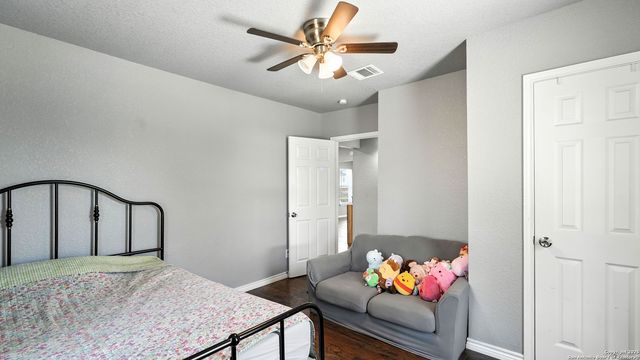 1617 NW 22nd, San Antonio, TX 78201