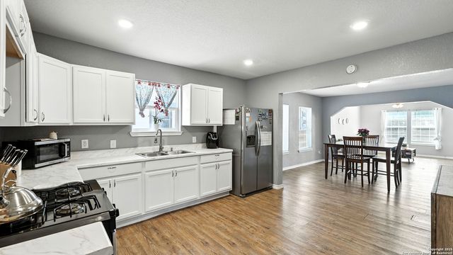 1617 NW 22nd, San Antonio, TX 78201
