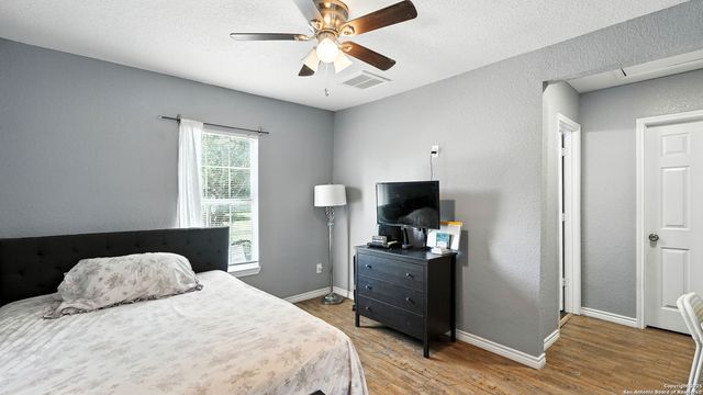 1617 NW 22nd, San Antonio, TX 78201