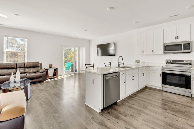 1230 Westgate Village Drive, Spartanburg, SC 29301