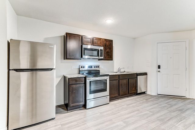 7925 Way Street, Houston, TX 77028