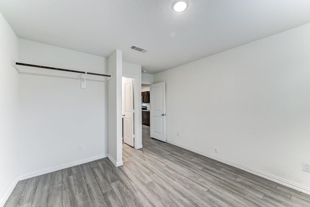 7925 Way Street, Houston, TX 77028