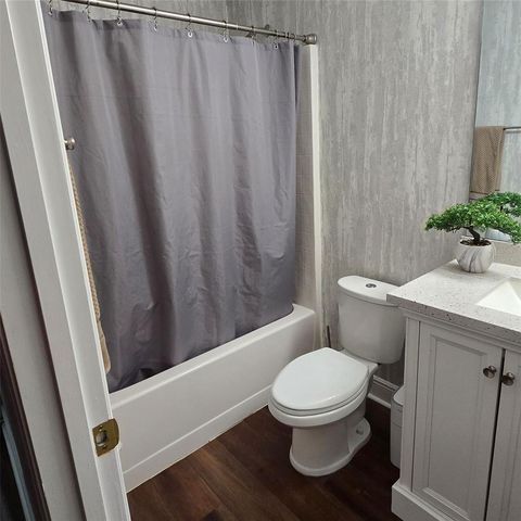 1846 WAKE FOREST AVENUE, Clermont, FL 34711