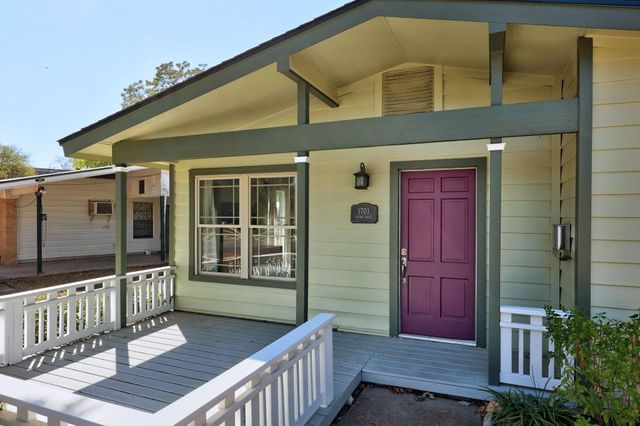 1701 Crown DR, Austin, TX 78745