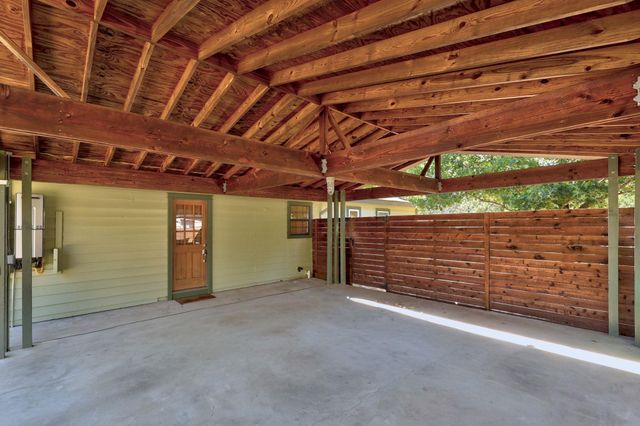 1701 Crown DR, Austin, TX 78745