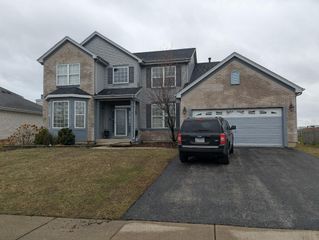 184 Fox Bend Circle, Bolingbrook, IL 60440