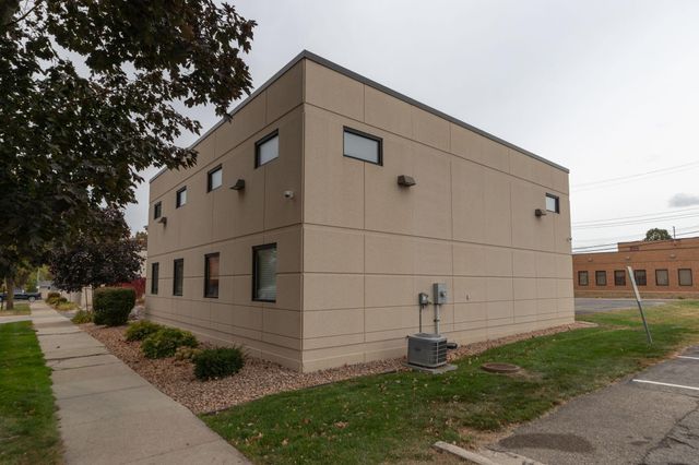 215 S Oak Avenue, Owatonna, MN 55060