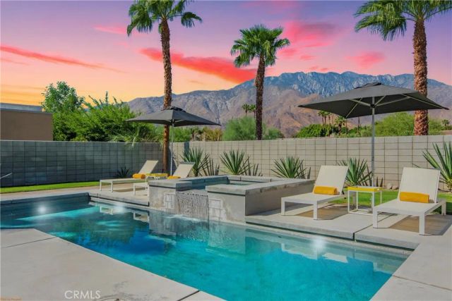 3014 N Avenida Caballeros, Palm Springs, CA 92262