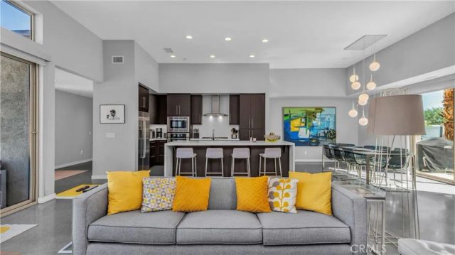 3014 N Avenida Caballeros, Palm Springs, CA 92262