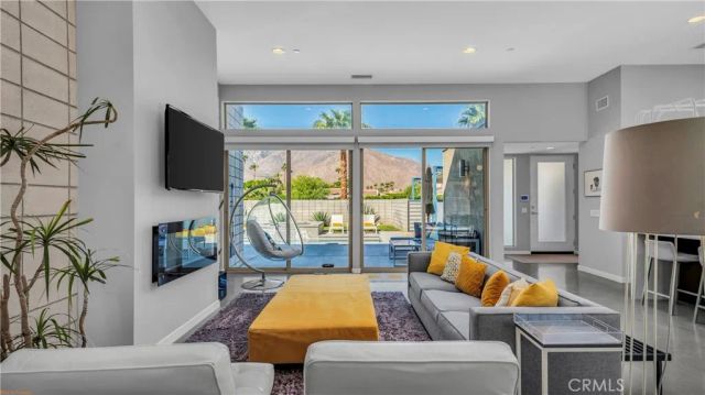 3014 N Avenida Caballeros, Palm Springs, CA 92262