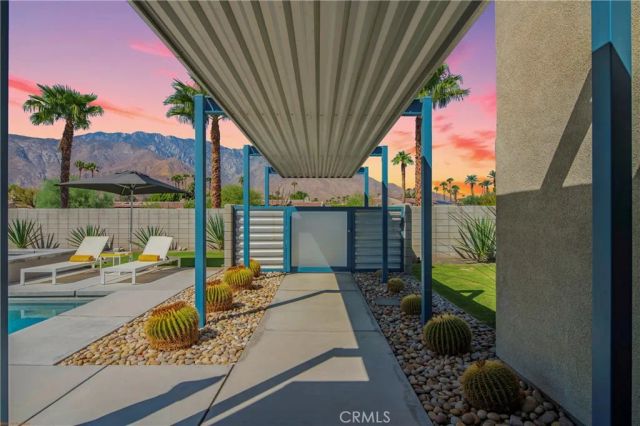 3014 N Avenida Caballeros, Palm Springs, CA 92262
