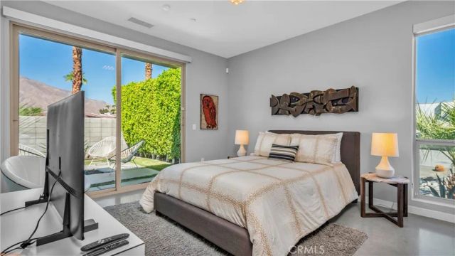 3014 N Avenida Caballeros, Palm Springs, CA 92262