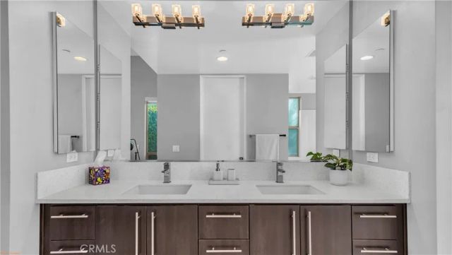 3014 N Avenida Caballeros, Palm Springs, CA 92262