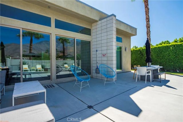3014 N Avenida Caballeros, Palm Springs, CA 92262