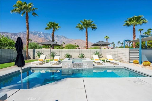 3014 N Avenida Caballeros, Palm Springs, CA 92262