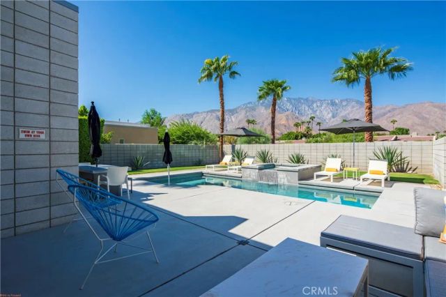 3014 N Avenida Caballeros, Palm Springs, CA 92262