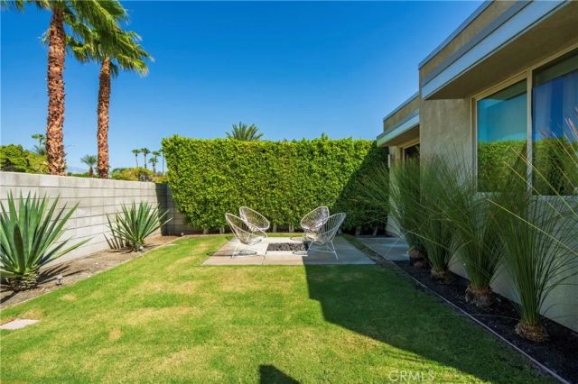 3014 N Avenida Caballeros, Palm Springs, CA 92262