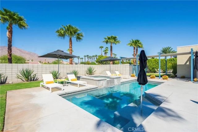 3014 N Avenida Caballeros, Palm Springs, CA 92262