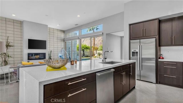 3014 N Avenida Caballeros, Palm Springs, CA 92262