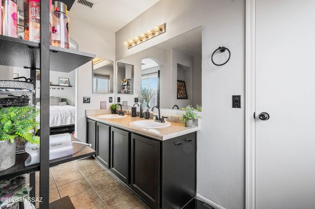 7677 S Meadow Spring Way, Tucson, AZ 85747