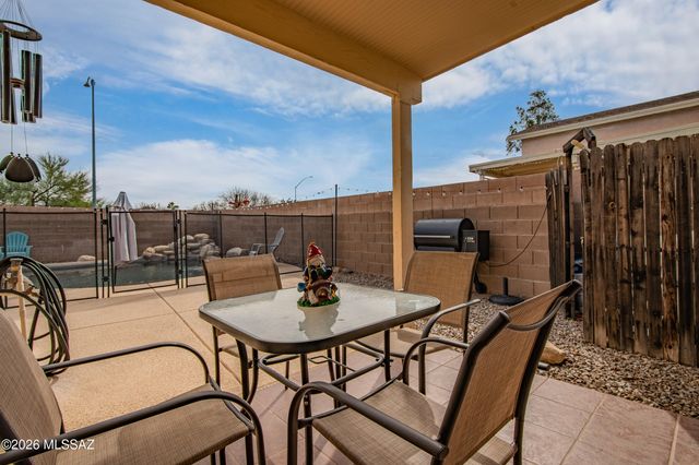 7677 S Meadow Spring Way, Tucson, AZ 85747
