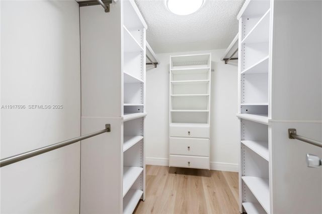 617 NW 132nd Ter 617, Plantation, FL 33325