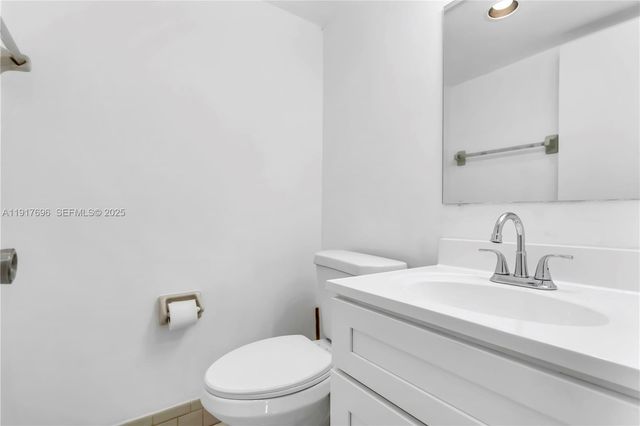 617 NW 132nd Ter 617, Plantation, FL 33325