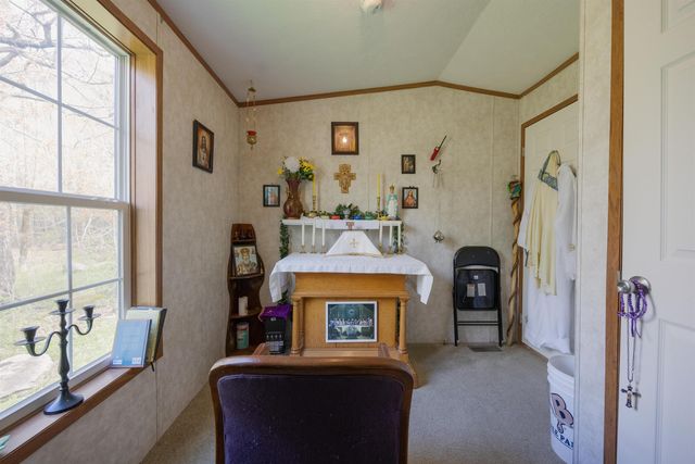 51 Barney Hill Road, Grafton, NH 03240