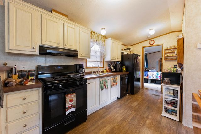 51 Barney Hill Road, Grafton, NH 03240