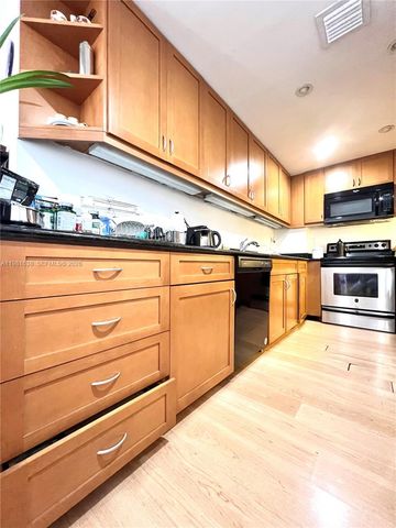 10350 W Bay Harbor Dr 7N, Bay Harbor Islands, FL 33154